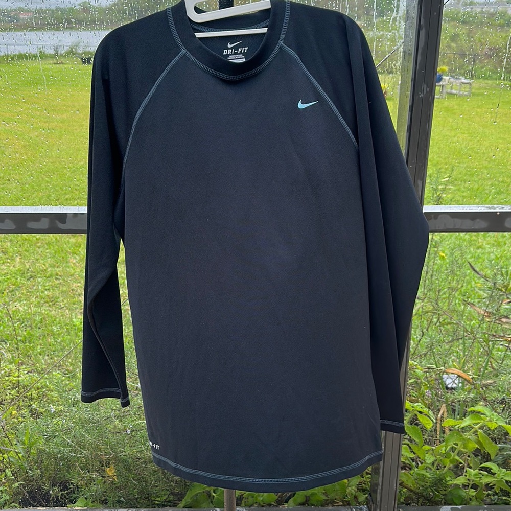 Nike Dri-Fit Black Fitted Long Sleeve Shirt medium